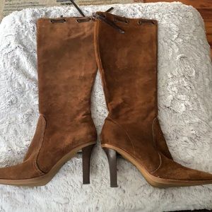 Coach brown suede tall boots size 8. VEUC, see pics. 3 in heel. Leather detail.